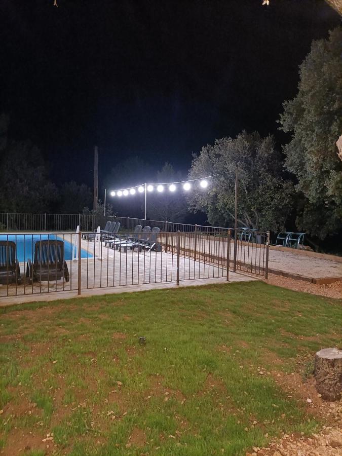 הוילה Les Git'Anes De Pontevès מראה חיצוני תמונה